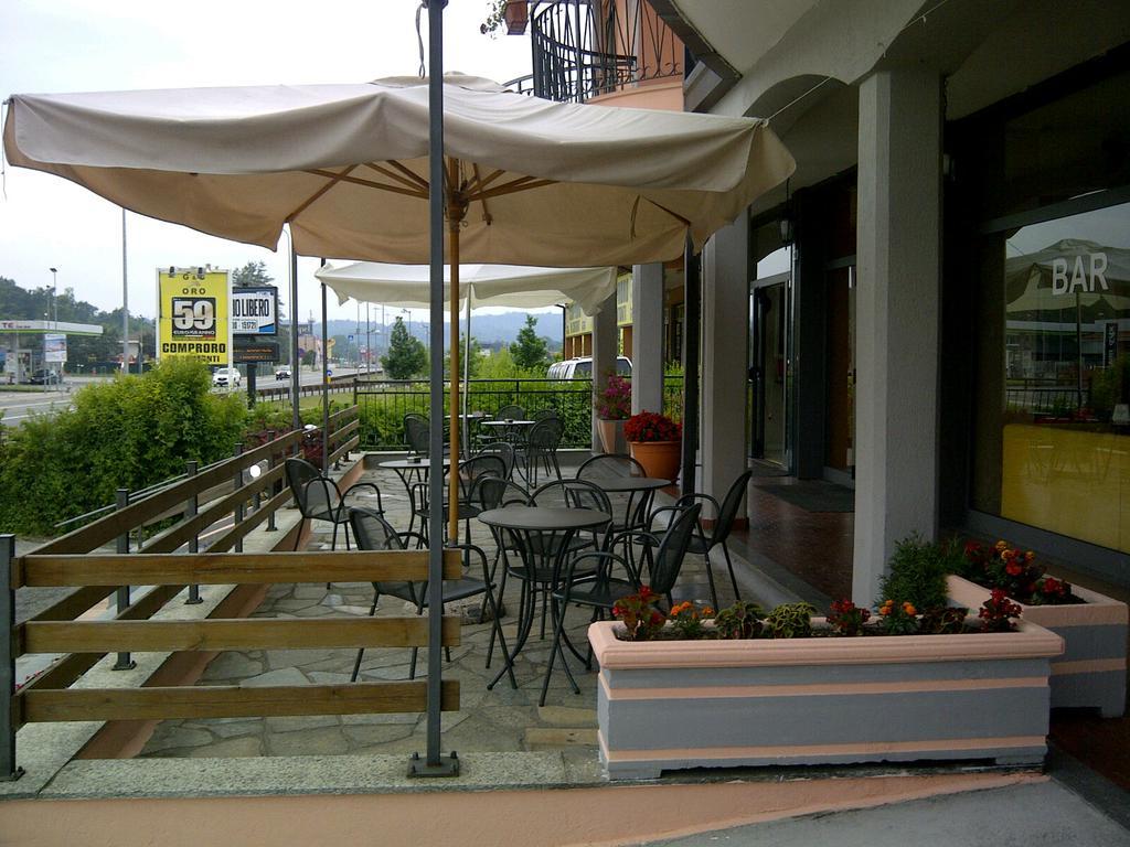 Hotel Lago Maggiore Castelletto sopra Ticino Εξωτερικό φωτογραφία